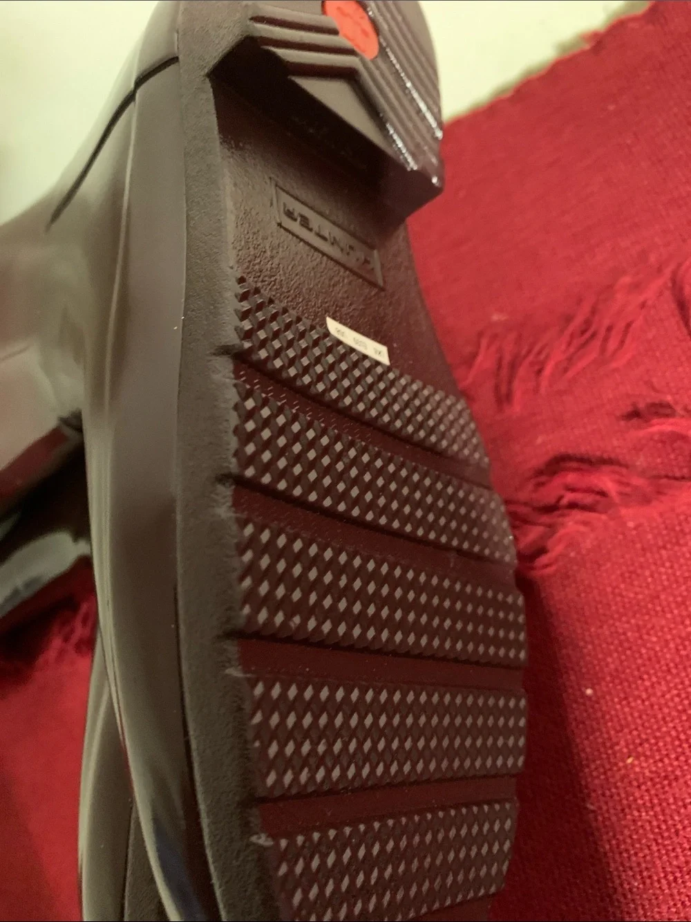 Hunter Tall Gloss Rain Boots in Deep Burgundy